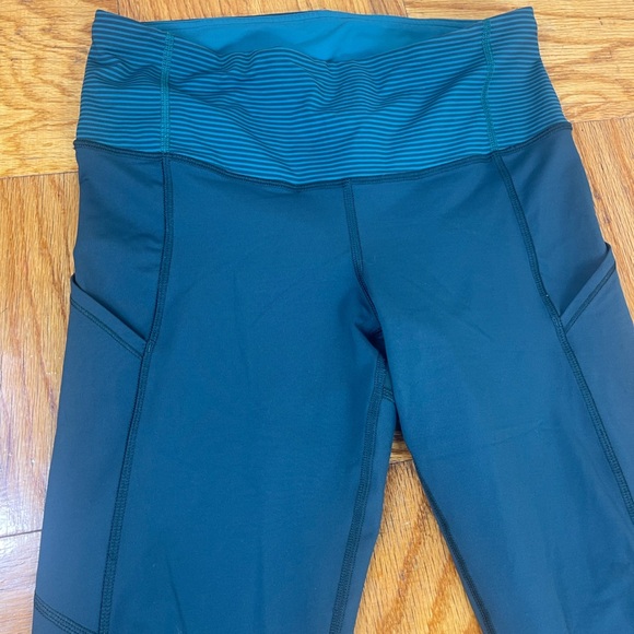 Lululemon Leggings - Rebel Runner Crop size 8 - Picture 5 of 8